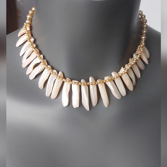 Vintage Necklace Mother of Pearl Bib Statement Silver Tone Jewelry Signed - Picture 5 of 7